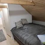 Chalet Mantysaari Luonnonrauhaa Kaupungin Lahella. *
