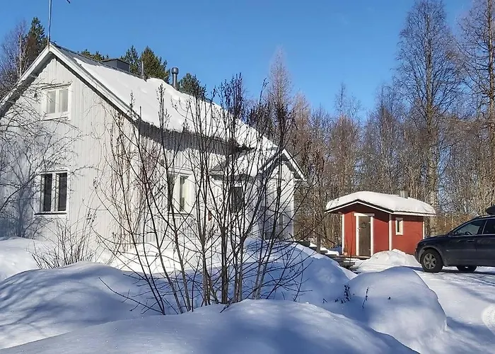 Maentysaari Luonnonrauhaa Kaupungin Laehellae. Alpstuga